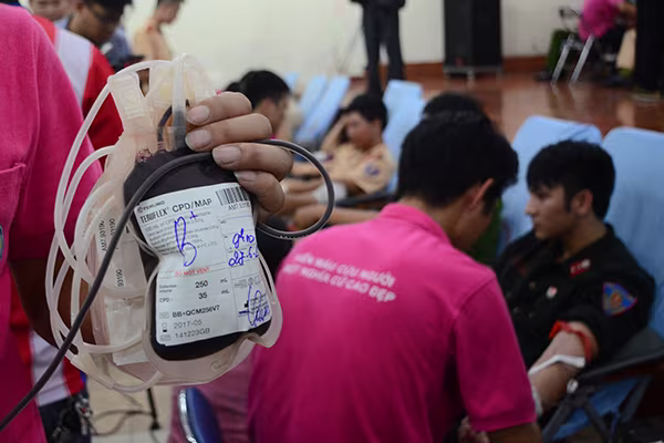 Tuổi trẻ Công an Thủ đô hiến máu vì cộng đồng: Một giọt máu cho đi... ảnh 11 Tuổi trẻ Công an Thủ đô hiến máu vì cộng đồng: Một giọt máu cho đi... ảnh 11