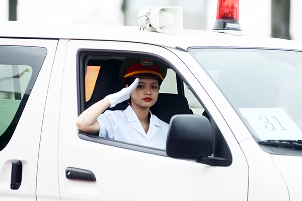 Cận cảnh phương tiện chuyên dụng "khủng" của Cảnh sát PC&CC Hà Nội ảnh 5 Cận cảnh phương tiện chuyên dụng "khủng" của Cảnh sát PC&CC Hà Nội ảnh 5