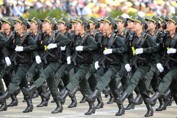 Những bông hồng xinh đẹp, mạnh mẽ tại Lễ diễu binh, diễu hành sáng 2-9 ảnh 5 Những bông hồng xinh đẹp, mạnh mẽ tại Lễ diễu binh, diễu hành sáng 2-9 ảnh 5