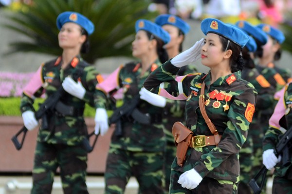 Những bông hồng xinh đẹp, mạnh mẽ tại Lễ diễu binh, diễu hành sáng 2-9 ảnh 1 Những bông hồng xinh đẹp, mạnh mẽ tại Lễ diễu binh, diễu hành sáng 2-9 ảnh 1