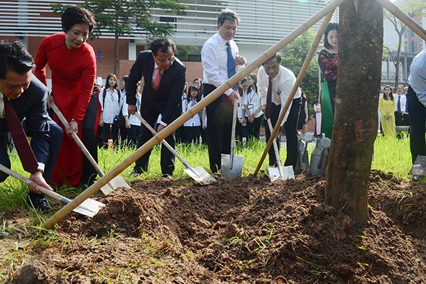 Hãy luôn ấp ủ ước mơ cao đẹp, khát khao cống hiến cho Tổ quốc ảnh 5 Hãy luôn ấp ủ ước mơ cao đẹp, khát khao cống hiến cho Tổ quốc ảnh 5