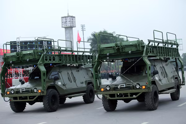 Trực thăng và dàn xe khủng tham gia bảo vệ Đại hội Đảng XII ảnh 4 Trực thăng và dàn xe khủng tham gia bảo vệ Đại hội Đảng XII ảnh 4