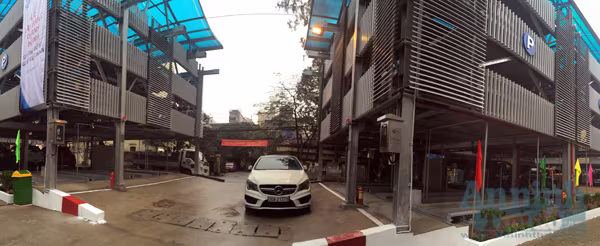 Cận cảnh điểm đỗ xe bằng giàn thép hiện đại bậc nhất Thủ đô ảnh 1