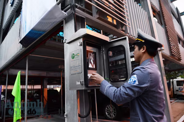 Cận cảnh điểm đỗ xe bằng giàn thép hiện đại bậc nhất Thủ đô ảnh 7