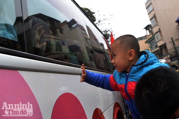 Tuổi trẻ Thủ đô náo nức lên đường thực hiện nghĩa vụ thiêng liêng với Tổ quốc ảnh 11 Tuổi trẻ Thủ đô náo nức lên đường thực hiện nghĩa vụ thiêng liêng với Tổ quốc ảnh 11