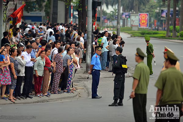 Xem Công an Hà Nội đảm bảo an ninh, an toàn phục vụ lễ đón chính thức Tổng thống Obama ảnh 2 Xem Công an Hà Nội đảm bảo an ninh, an toàn phục vụ lễ đón chính thức Tổng thống Obama ảnh 2