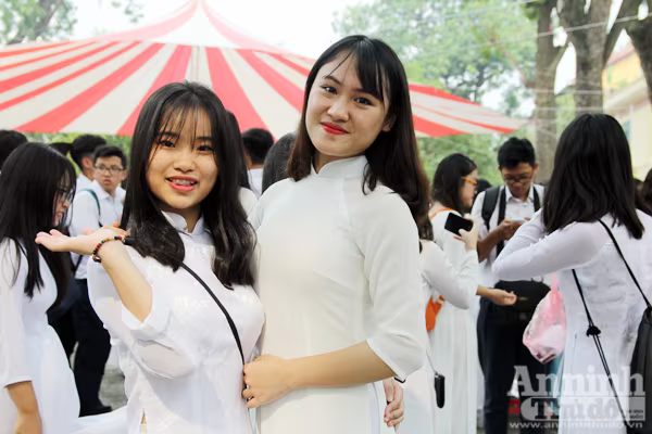 Ngắm nữ sinh Hà Nội rạng ngời trong ngày khai giảng ảnh 5 Ngắm nữ sinh Hà Nội rạng ngời trong ngày khai giảng ảnh 5