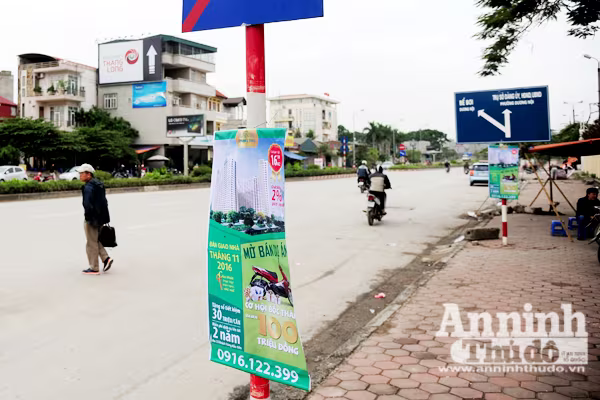 Chung cư, biêt thự đua nhau "trèo" cột điện mời gọi người mua ảnh 6 Chung cư, biêt thự đua nhau "trèo" cột điện mời gọi người mua ảnh 6
