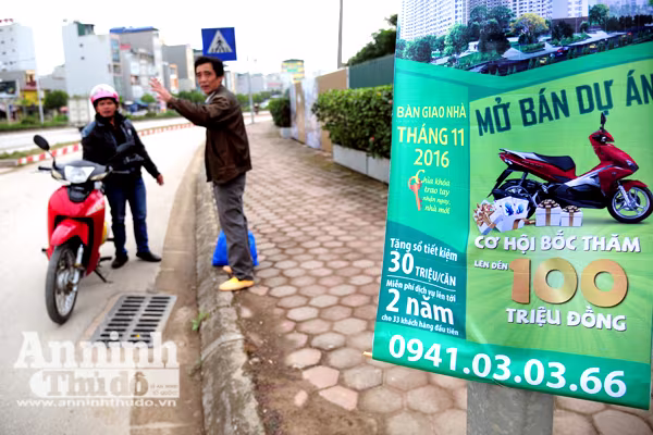 Chung cư, biêt thự đua nhau "trèo" cột điện mời gọi người mua ảnh 7 Chung cư, biêt thự đua nhau "trèo" cột điện mời gọi người mua ảnh 7