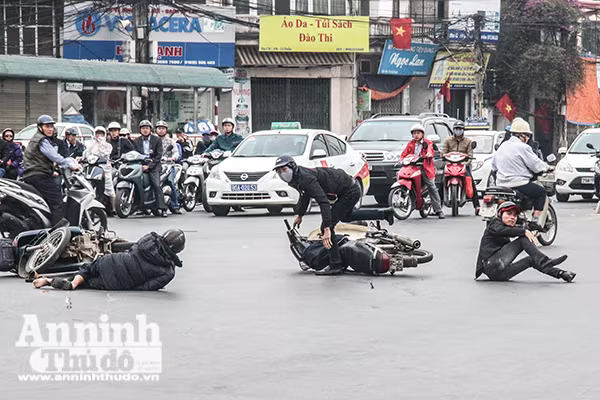 Hình ảnh đẹp của người chiến sỹ Công an Thủ đô những ngày đầu xuân ảnh 2