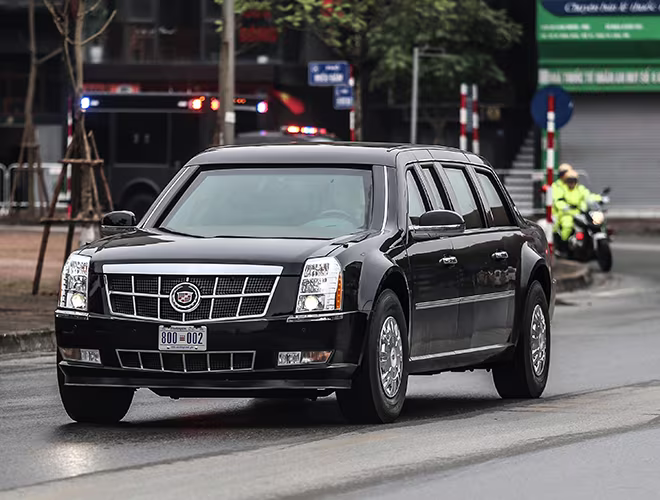 Đây là chiếc xe được cho là phục vụ riêng Tổng thống Mỹ Donald Trump trong suốt thời gian dự Hội nghị thượng đỉnh Mỹ - Triều dự kiến diễn ra trong hai ngày 27 và 28-2 tới.