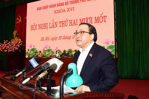 Hà Nội: Phát huy sức mạnh hệ thống chính trị, phấn đấu hoàn thành thắng lợi mục tiêu, nhiệm vụ nhiệm kỳ 2015-2020 ảnh 1 Hà Nội: Phát huy sức mạnh hệ thống chính trị, phấn đấu hoàn thành thắng lợi mục tiêu, nhiệm vụ nhiệm kỳ 2015-2020 ảnh 1