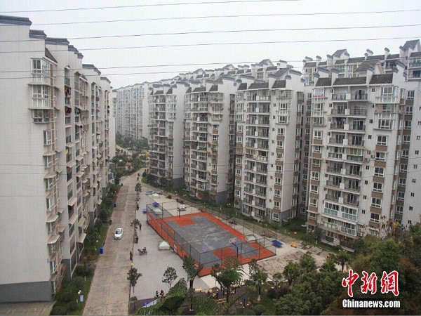 Động đất ở Tứ Xuyên (Trung Quốc) làm lở núi đè bẹp một ô tô ảnh 5 Động đất ở Tứ Xuyên (Trung Quốc) làm lở núi đè bẹp một ô tô ảnh 5