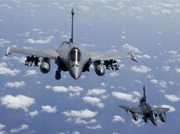Ấn Độ chính thức đặt mua 36 máy bay Rafale của Pháp ảnh 1 Ấn Độ chính thức đặt mua 36 máy bay Rafale của Pháp ảnh 1