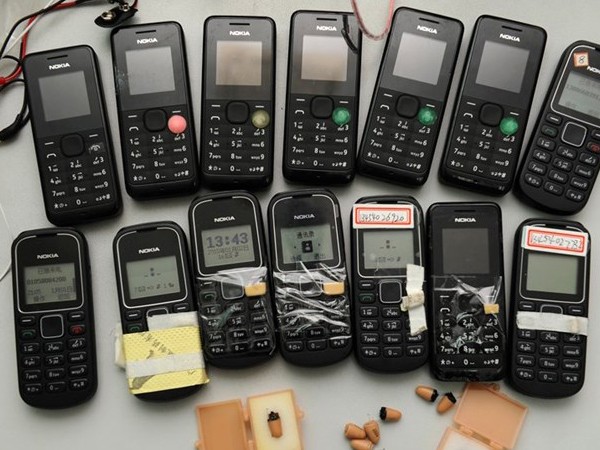 Các thủ đoạn quay cóp siêu tinh vi, hiện đại của các sĩ tử ảnh 5 Các thủ đoạn quay cóp siêu tinh vi, hiện đại của các sĩ tử ảnh 5
