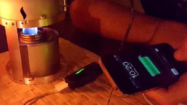 Candle Charger - thiết bị sạc điện thoại bằng lửa ảnh 2 Candle Charger - thiết bị sạc điện thoại bằng lửa ảnh 2