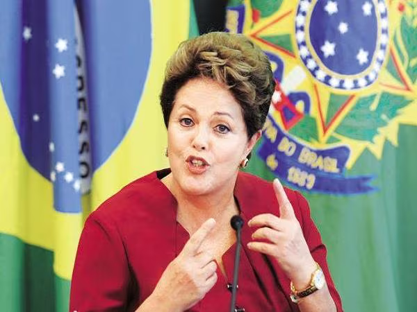 Phe đối lập đệ đơn luận tội nữ Tổng thống Brazil lên quốc hội ảnh 1 Phe đối lập đệ đơn luận tội nữ Tổng thống Brazil lên quốc hội ảnh 1