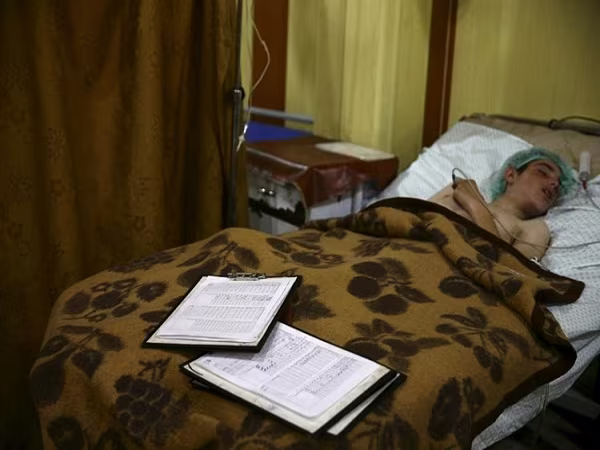 Xung đột Syria: Hình ảnh đau thương người dân phải gánh chịu do chiến tranh ảnh 10 Xung đột Syria: Hình ảnh đau thương người dân phải gánh chịu do chiến tranh ảnh 10