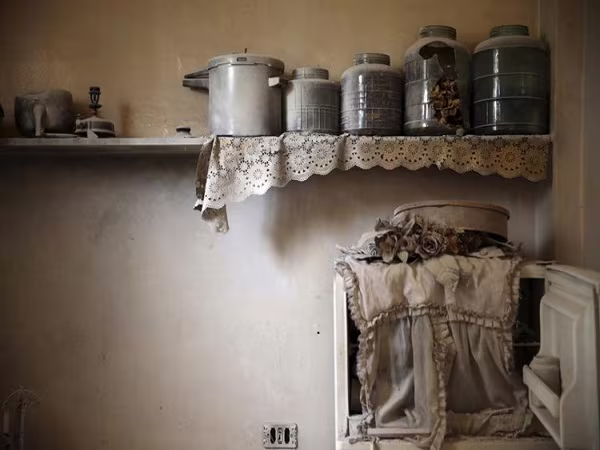 Nội chiến Syria: Cảnh tượng đổ nát ở ngoại ô thủ đô Damascus ảnh 9 Nội chiến Syria: Cảnh tượng đổ nát ở ngoại ô thủ đô Damascus ảnh 9