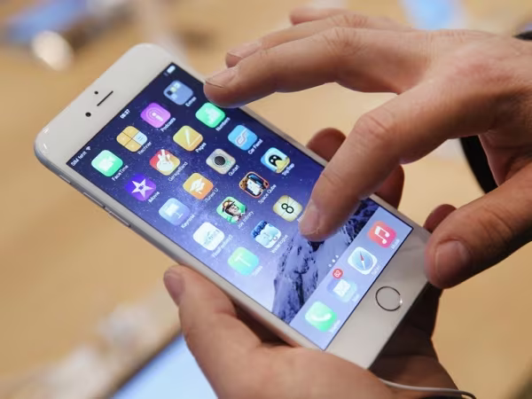 iPhone 7S là thế hệ iPhone màn hình OLED? ảnh 1 iPhone 7S là thế hệ iPhone màn hình OLED? ảnh 1