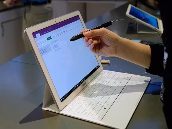 Kết nối Galaxy Tabpro S với Galaxy S7, thật đơn giản! ảnh 5 Kết nối Galaxy Tabpro S với Galaxy S7, thật đơn giản! ảnh 5