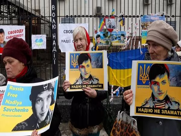 Tòa án Nga kết án nữ phi công Ukraine 22 năm tù giam ảnh 3 Tòa án Nga kết án nữ phi công Ukraine 22 năm tù giam ảnh 3
