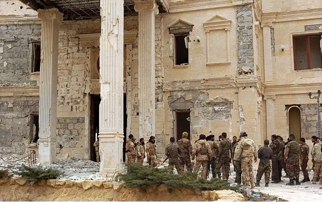 Quân đội Syria bác bỏ tin nhóm Daesh Takfiri chiếm lại được lâu đài cổ gần Palmyra ảnh 1 Quân đội Syria bác bỏ tin nhóm Daesh Takfiri chiếm lại được lâu đài cổ gần Palmyra ảnh 1