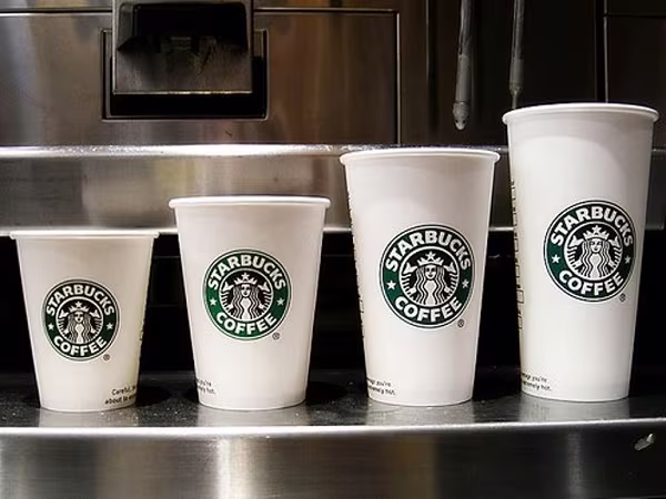 Starbucks bị kiện vì trong đồ uống có quá nhiều đá lạnh ảnh 2 Starbucks bị kiện vì trong đồ uống có quá nhiều đá lạnh ảnh 2