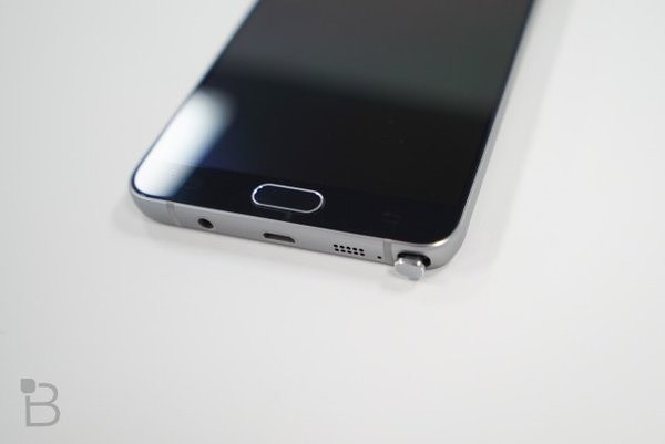 Galaxy Note 6 Lite lộ diện cùng vi xử lý SD 820, màn hình full HD và 4GB RAM ảnh 2 Galaxy Note 6 Lite lộ diện cùng vi xử lý SD 820, màn hình full HD và 4GB RAM ảnh 2