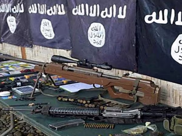 Ả Rập Saudi, Qatar, UAE tiếp tục cung cấp vũ khí cho khủng bố ở Syria? ảnh 1