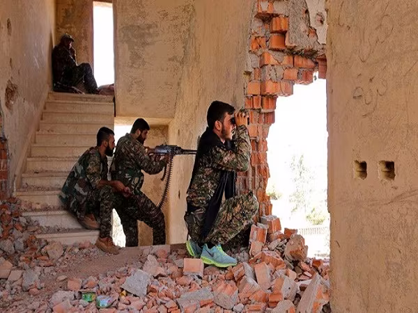 Lực lượng dân chủ Syria giải phóng 2 ngôi làng ở Raqqa ảnh 1 Lực lượng dân chủ Syria giải phóng 2 ngôi làng ở Raqqa ảnh 1