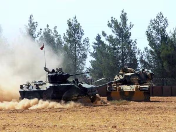 Lực lượng đặc nhiệm Thổ Nhĩ Kỳ xâm nhập lãnh thổ Syria để diệt IS ảnh 1