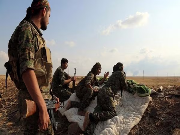 SDF: Liên quân không đóng vai trò trong hoạt động giải phóng Raqqa ảnh 1 SDF: Liên quân không đóng vai trò trong hoạt động giải phóng Raqqa ảnh 1