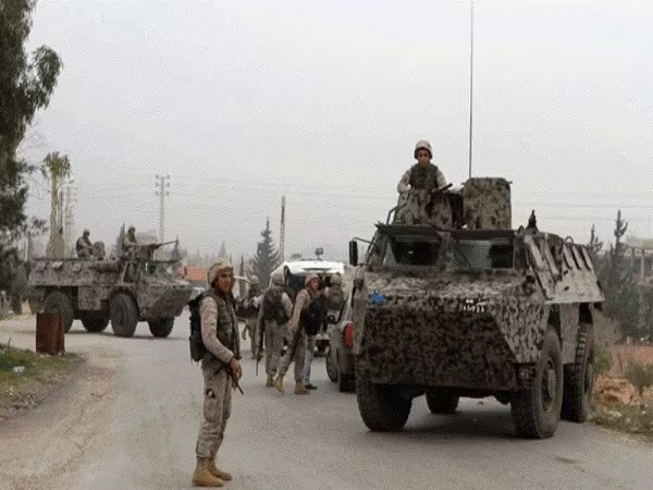 Lực lượng đặc nhiệm Lebalon bắt giữ thủ lĩnh IS cùng 10 phiến quân ảnh 1 Lực lượng đặc nhiệm Lebalon bắt giữ thủ lĩnh IS cùng 10 phiến quân ảnh 1