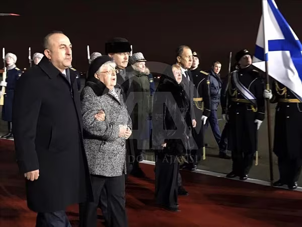 Thi hài Đại sứ Andrey Karlov đã về đến Nga ảnh 1