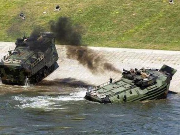 Xe thiết giáp Mỹ bất ngờ bốc cháy lúc tập trận, 15 binh sĩ bị thương ảnh 1 Xe thiết giáp Mỹ bất ngờ bốc cháy lúc tập trận, 15 binh sĩ bị thương ảnh 1