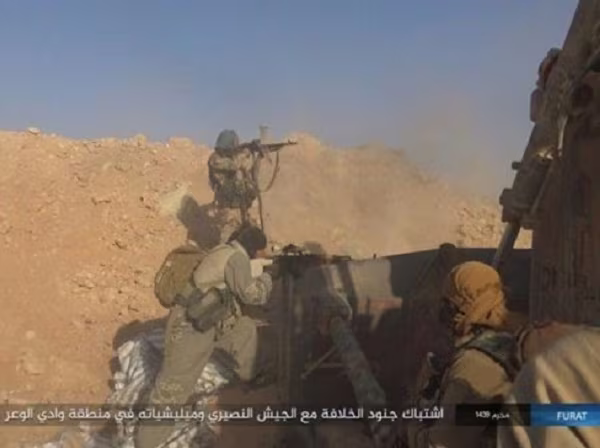 IS đột kích bất ngờ, 19 binh sĩ Syria thiệt mạng ở Deir Ezzor ảnh 1 IS đột kích bất ngờ, 19 binh sĩ Syria thiệt mạng ở Deir Ezzor ảnh 1