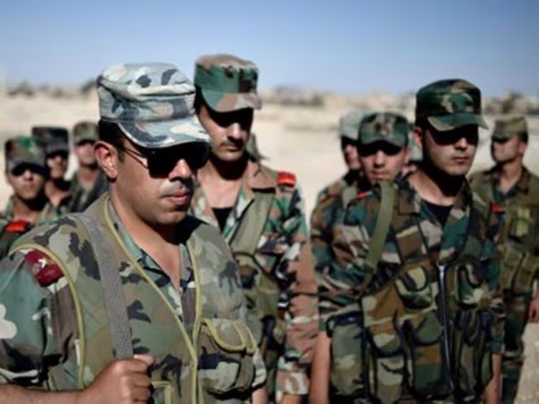 Syria tăng cường lính đặc nhiệm tới Deir Ezzor chuẩn bị chiến dịch mới chống khủng bố IS ảnh 1