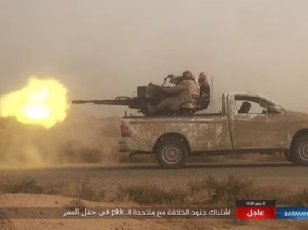 IS bất ngờ phản công lực lượng SDF ở mỏ dầu lớn nhất Syria ảnh 1