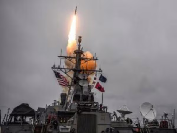 Điều gì sắp xảy ra khi tàu chiến Mỹ mang theo 60 tên lửa đã tiến sát Syria ảnh 1 Điều gì sắp xảy ra khi tàu chiến Mỹ mang theo 60 tên lửa đã tiến sát Syria ảnh 1