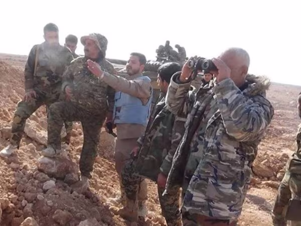 SAA chuẩn bị chuyển hướng tấn công sang hai mặt trận quan trọng cách xa Damascus ảnh 1 SAA chuẩn bị chuyển hướng tấn công sang hai mặt trận quan trọng cách xa Damascus ảnh 1