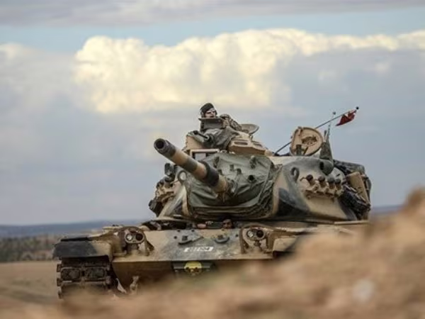 Thổ Nhĩ Kỳ vận chuyển gần 1.200 phiến quân đến tiền tuyến Euphrates ảnh 1