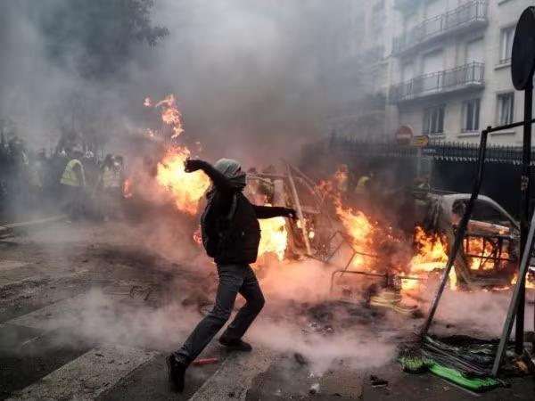 Ông Putin: Người Nga không muốn chứng kiến những vụ bạo động như xảy ra ở Pháp ảnh 1 Ông Putin: Người Nga không muốn chứng kiến những vụ bạo động như xảy ra ở Pháp ảnh 1