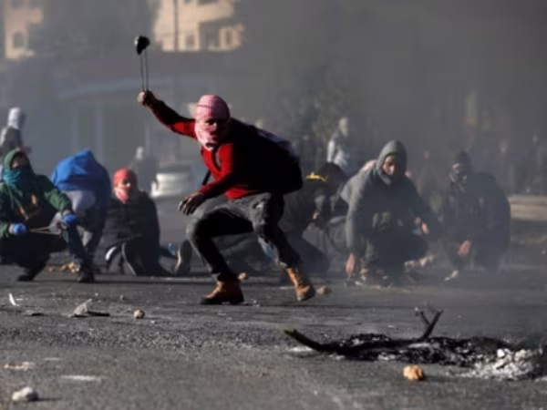 Lực lượng Israel cho nổ tung tòa nhà ở Ramallah ảnh 1