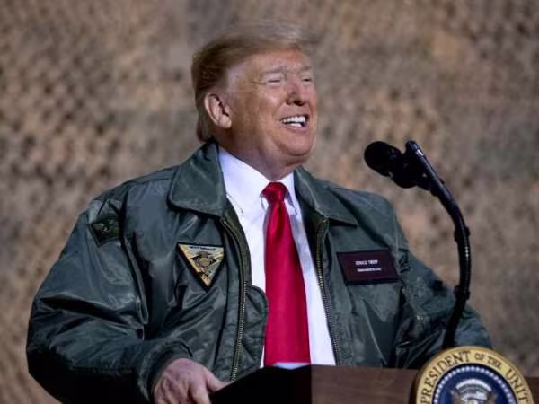 Ông Trump: Mỹ không rút quân khỏi Iraq mà có thể tấn công IS ở Syria từ căn cứ gần đó ảnh 1 Ông Trump: Mỹ không rút quân khỏi Iraq mà có thể tấn công IS ở Syria từ căn cứ gần đó ảnh 1