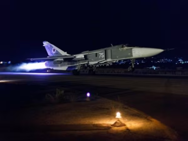 Không lực Nga mở đầu năm mới bằng cuộc dội bom phá nát kho vũ khí của phiến quân ở Syria ảnh 1 Không lực Nga mở đầu năm mới bằng cuộc dội bom phá nát kho vũ khí của phiến quân ở Syria ảnh 1