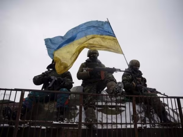 Quân đội Ukraine triển khai hệ thống tên lửa Osa đến khu dân cư gần đường tiếp xúc ảnh 1 Quân đội Ukraine triển khai hệ thống tên lửa Osa đến khu dân cư gần đường tiếp xúc ảnh 1