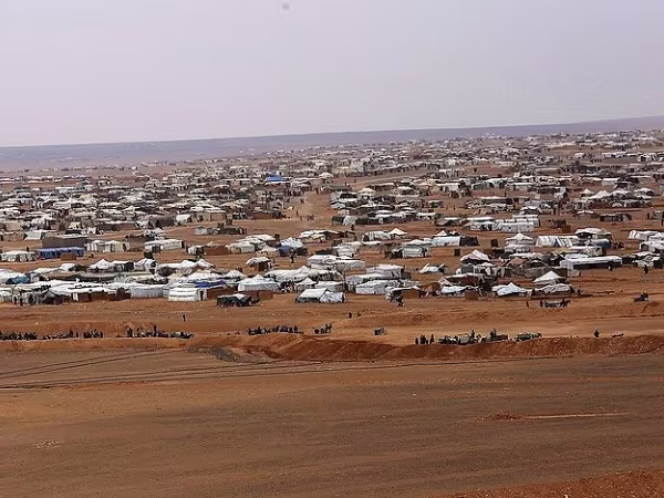 Syria: Hai hành lang nhân đạo được mở cho người tị nạn tại Trại Rukban ảnh 1 Syria: Hai hành lang nhân đạo được mở cho người tị nạn tại Trại Rukban ảnh 1