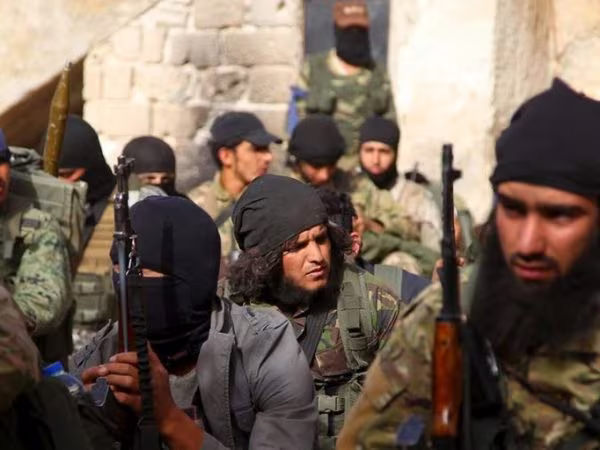 HTS cáo buộc gián điệp Nga, Syria nhắm vào lãnh đạo của nhóm khủng bố ở Idlib ảnh 1