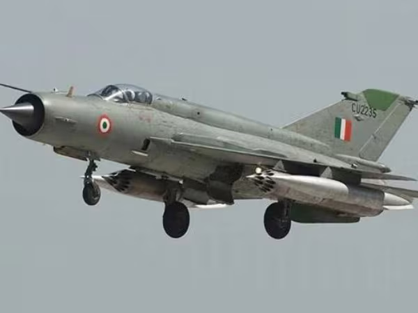 Phi công Ấn Độ lái MiG-21 trong trận không chiến với Pakistan được nghỉ ốm vài tuần ảnh 1 Phi công Ấn Độ lái MiG-21 trong trận không chiến với Pakistan được nghỉ ốm vài tuần ảnh 1